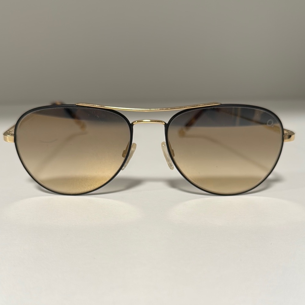 Aviator Sunglasses - Gold Frame